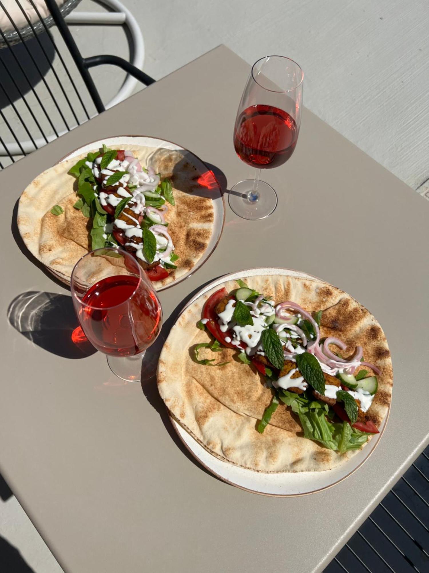 Mod Santorini Vegan Boutique Hotel Fira  Exterior photo