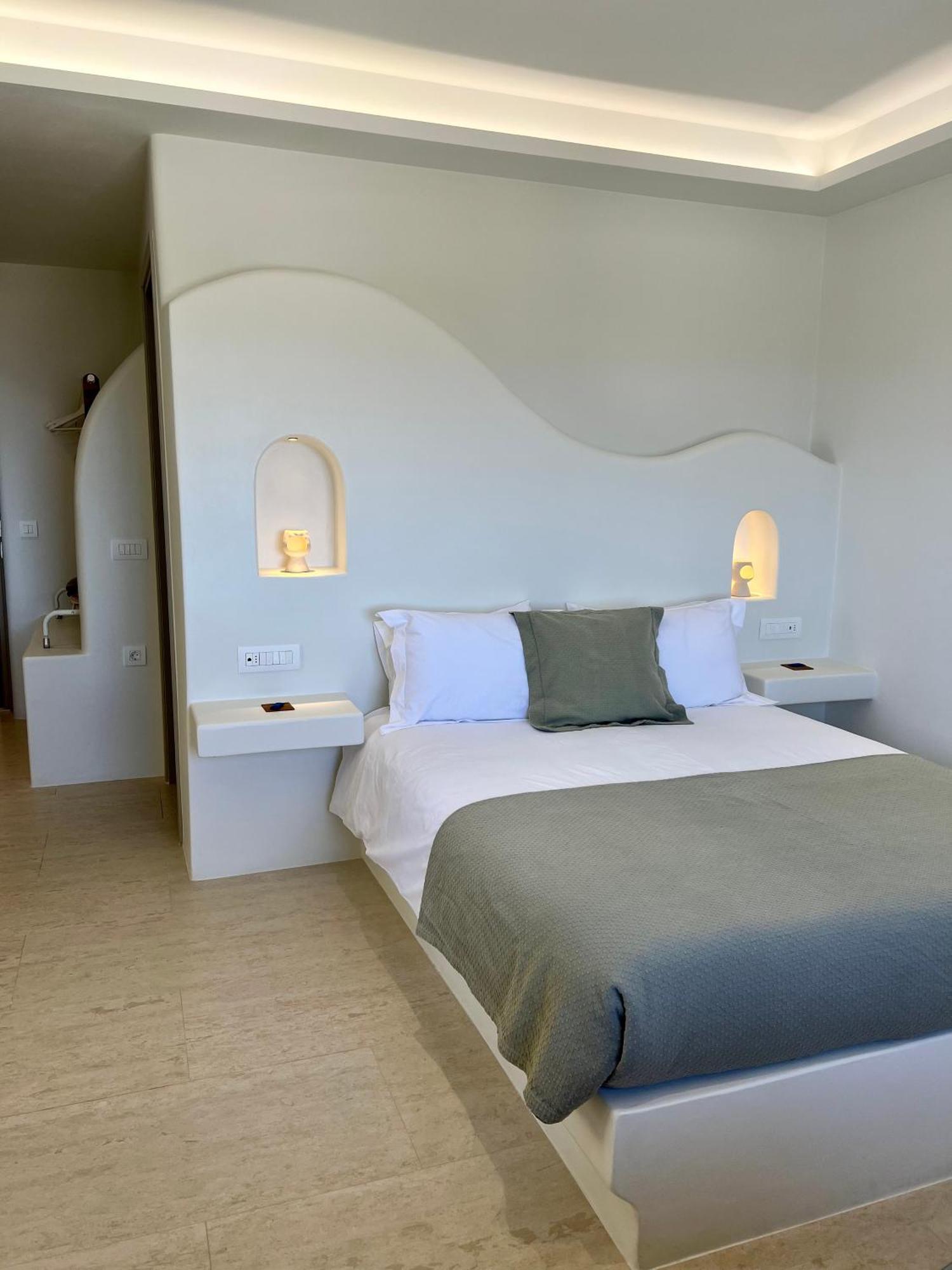 Mod Santorini Vegan Boutique Hotel Fira  Exterior photo